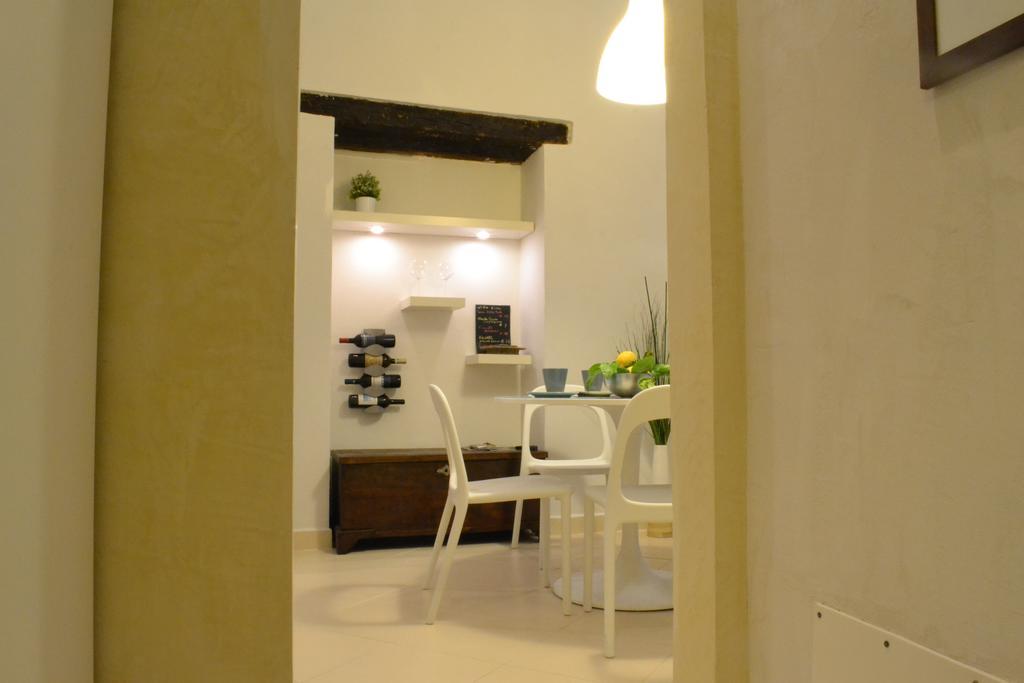 1743 Loft Apartment Сиракуза Стая снимка